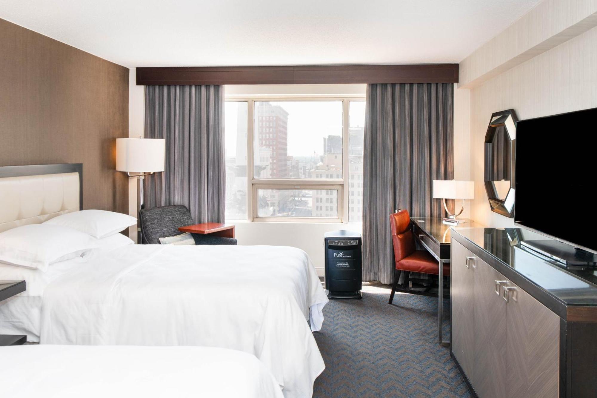 Sheraton Indianapolis City Centre Hotel Exterior foto